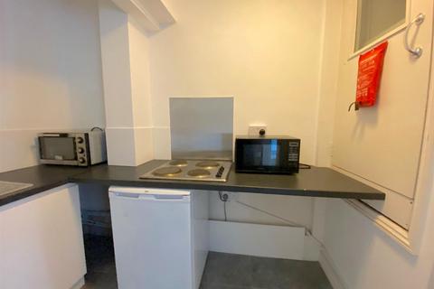 Studio to rent, Crowndale Road, London NW1