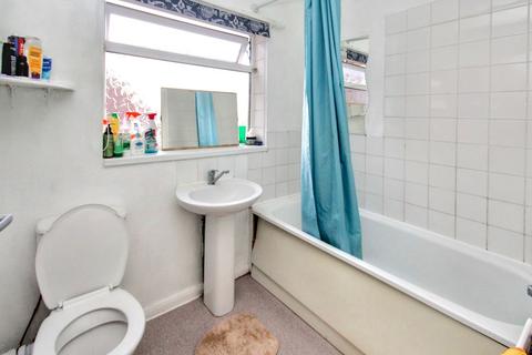 2 bedroom ground floor flat for sale, Farndale Road, Newcastle upon Tyne, Tyne and Wear, NE4 8TX