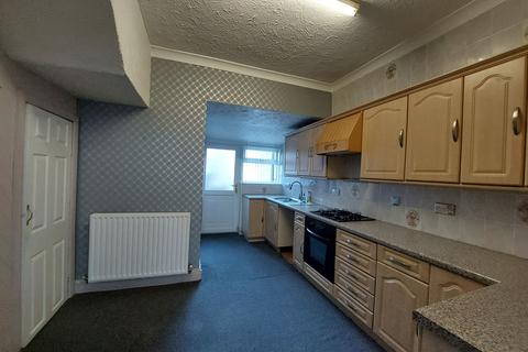 3 bedroom terraced house to rent, Nelson Street, Bishop Auckland DL14