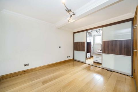 undefined, Faber Gardens, London NW4
