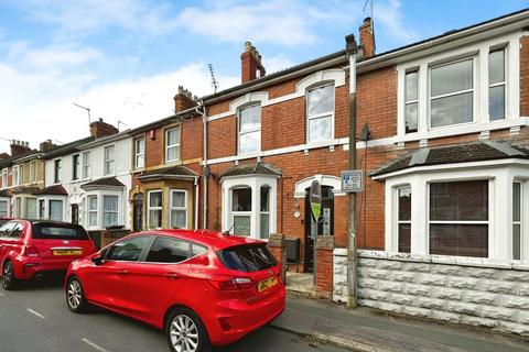 4 bedroom terraced house for sale, Hythe Road, Swindon, SN1 3NX