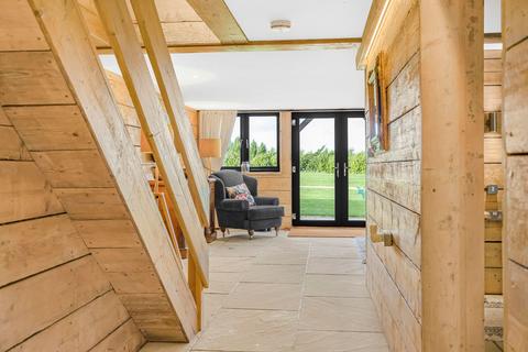 5 bedroom barn conversion to rent, Ascott, Oxford, OX44