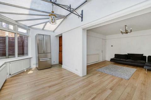 4 bedroom house to rent, Popes Lane, London W5