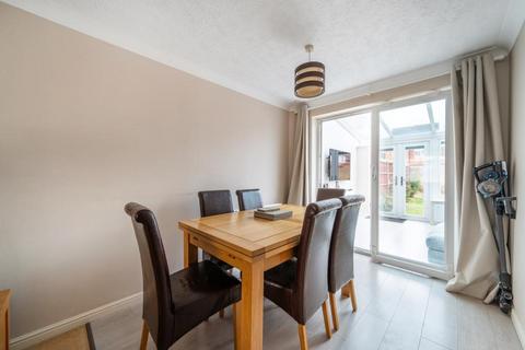 39 Westminster Close, Feltham, TW14 9XD