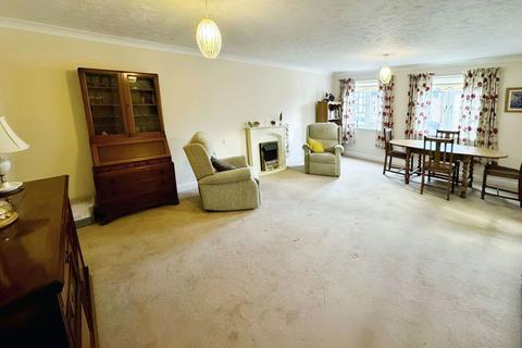 1 bedroom flat for sale, Cricklade Street, Swindon, SN1 3LW