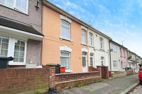 3 bedroom terraced house for sale, Read Street, Swindon, SN1 5HJ