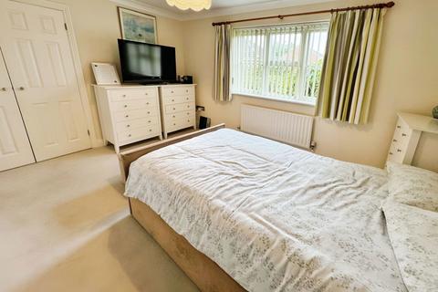 5 Ashkirk Close, Swindon, SN3 1DE
