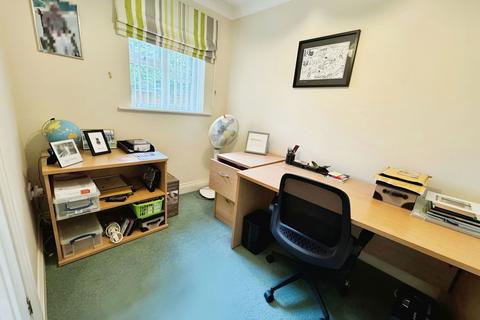 5 Ashkirk Close, Swindon, SN3 1DE