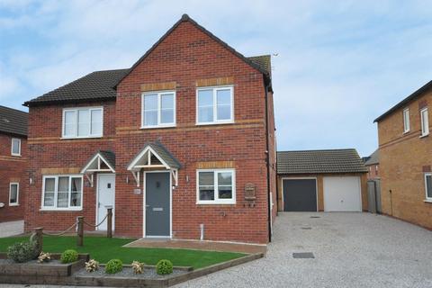 3 bedroom semi-detached house for sale, Oxford Street, Thorne, Doncaster