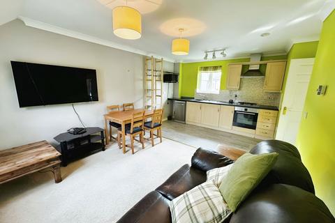 2 bedroom property to rent, Capella Crescent, Swindon, SN25 2JZ