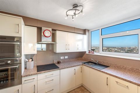 2 bedroom flat for sale, Manor Lea, Boundary Road, Worthing, West Sussex, BN11