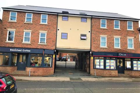 3 bedroom apartment to rent, High Street, Burton Latimer, Kettering