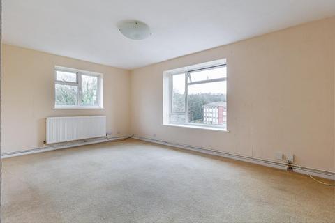 1 bedroom flat for sale, Carlton Avenue, Stourbridge, DY9 9EG