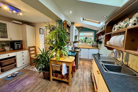 3 bedroom end of terrace house for sale, Buxton Road, Whaley Bridge, High Peak