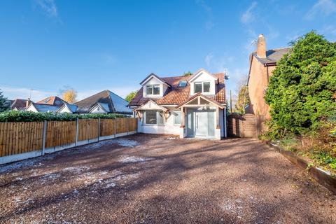 3 bedroom detached bungalow for sale, Finstall Road, Finstall, Bromsgrove. B60