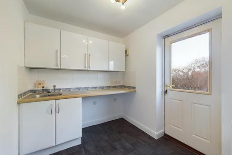 3 bedroom detached house to rent, Pershore Way, Doddington Park