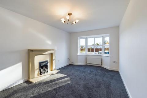 3 bedroom detached house to rent, Pershore Way, Doddington Park