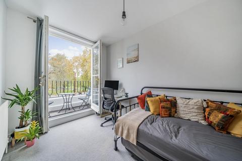 Flat F, 61 Clapham Common South Side, London, SW4 9DA
