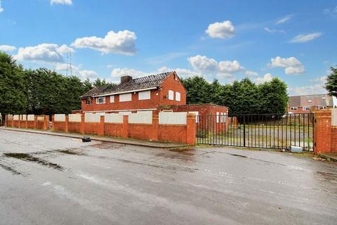 1 bedroom detached house for sale, Hughes Road, Wednesbury, West Midlands, WS10 8SN