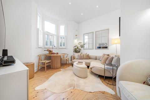 2 bedroom flat for sale, Dalberg Road, SW2