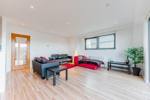 2 bedroom flat for sale, Meadowside Quay Square, Flat 6/3, Glasgow Harbour, Glasgow, G11 6BS