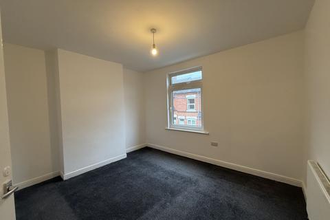 2 bedroom detached house to rent, Leicester, LE2 1LE