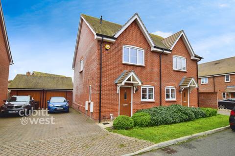 2 bedroom semi-detached house to rent, Pelham Drive Cranleigh GU6