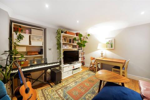 1 bedroom apartment for sale, Beversbrook Road, London, N19