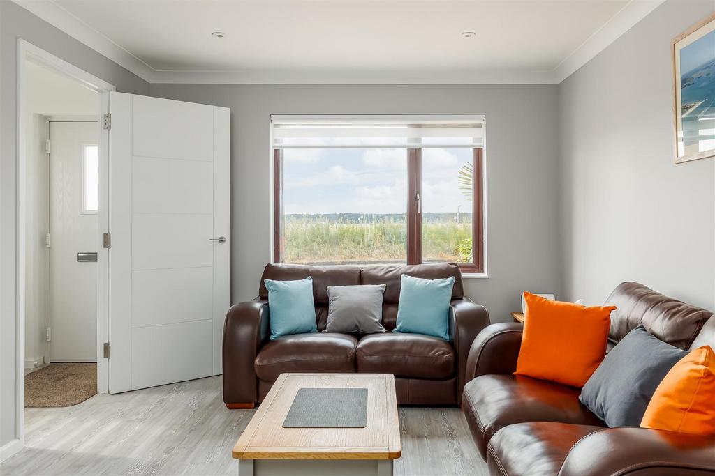 Trade Winds103 Labrador Drive-30print.jpg