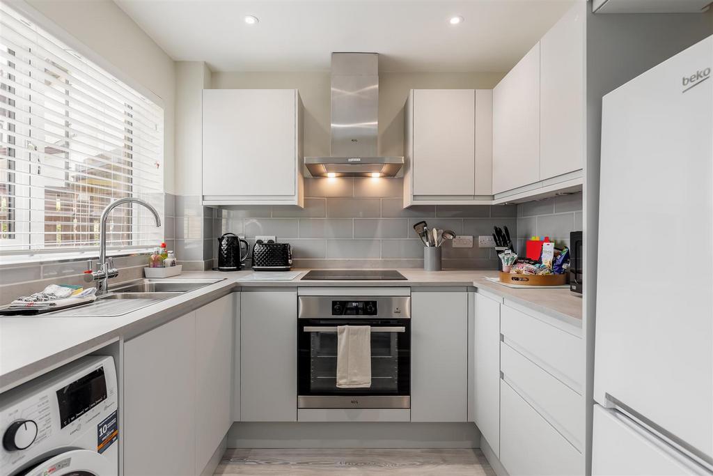 Trade Winds103 Labrador Drive-28print.jpg