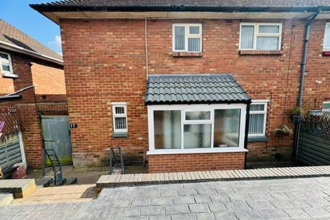 3 bedroom detached house to rent, 17 Cambridge Road