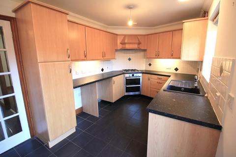 3 bedroom terraced house to rent, Garnett Drive, Easton NR9