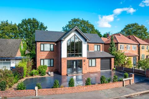 4 bedroom detached house for sale, Daylesford Crescent, Cheadle, Cheadle