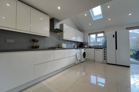 11 Birkhall Close, Chatham, ME5 7QD