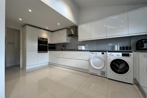 11 Birkhall Close, Chatham, ME5 7QD