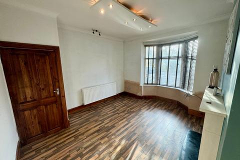 2 bedroom end of terrace house to rent, Major Street, Darlington DL3