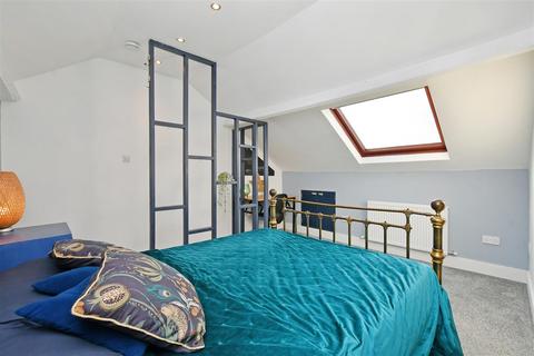 3 bedroom terraced house for sale, Nairn Street, Crookes S10