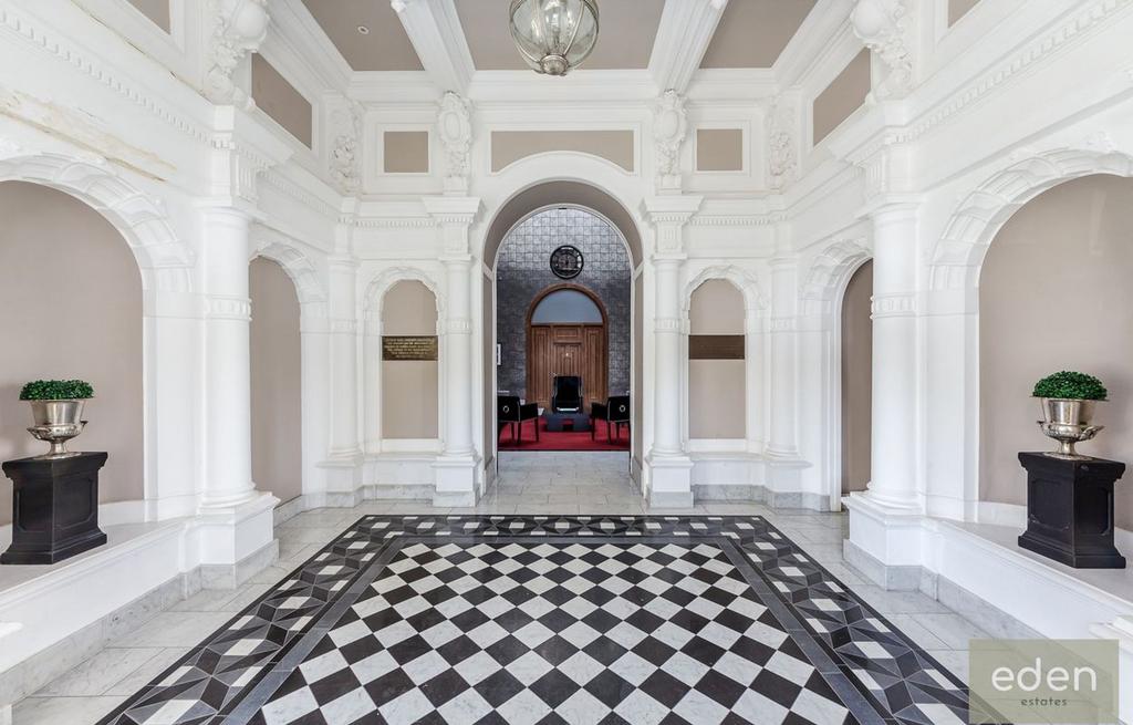 COMMUNAL ENTRANCE HALL &amp; ORIGINAL STAIRCASE