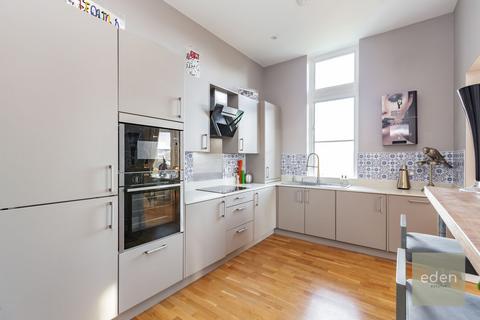 2 bedroom flat for sale, Culpeper Road, Preston Hall, ME20