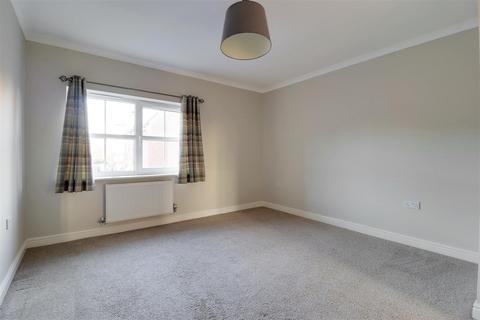 2 bedroom semi-detached house for sale, Sandringham Road, Brough