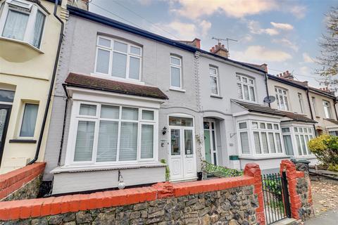 3 bedroom terraced house for sale, Silverdale Avenue, Westcliff-on-Sea SS0