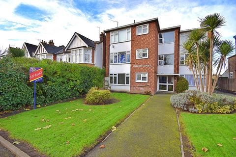 2 bedroom flat to rent, Melrose Court, Handsworth Avenue, Highams Park, London. E4 9PE