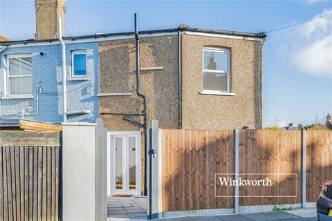 2 bedroom end of terrace house for sale, Alston Road, High Barnet, EN5