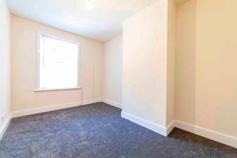 2 bedroom terraced house for sale, Huddersfield Road, Diggle, Saddleworth, OL3