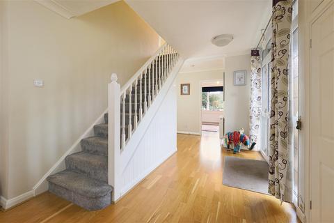 5 bedroom detached house for sale, Three Corners, Grove Green Road, Weavering