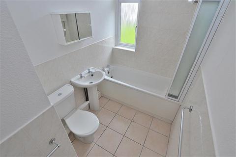 2 bedroom flat to rent, The Lindens, Wolverhampton