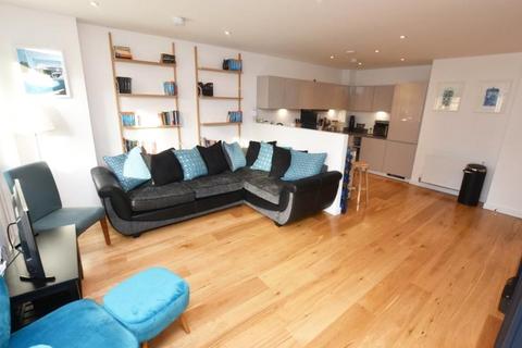 1 bedroom apartment to rent, Levett House, Denman Avenue, UB2