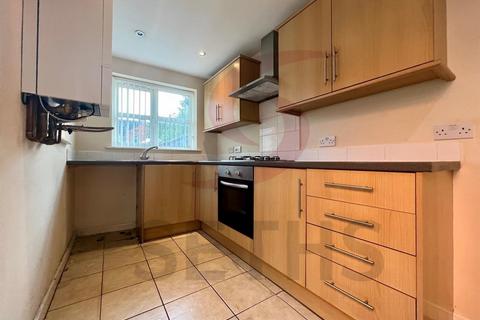 4 bedroom townhouse to rent, St Ives Road, Leicester LE4