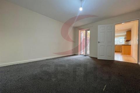 4 bedroom townhouse to rent, St Ives Road, Leicester LE4