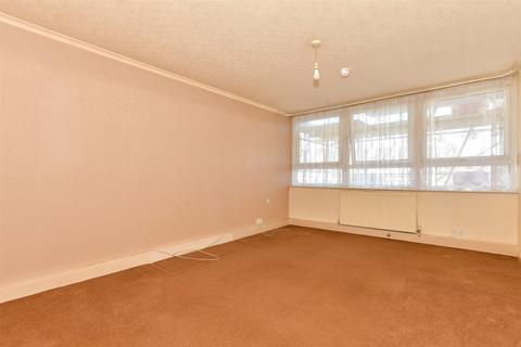 2 bedroom flat for sale, Victor Court, Hornchurch, Essex